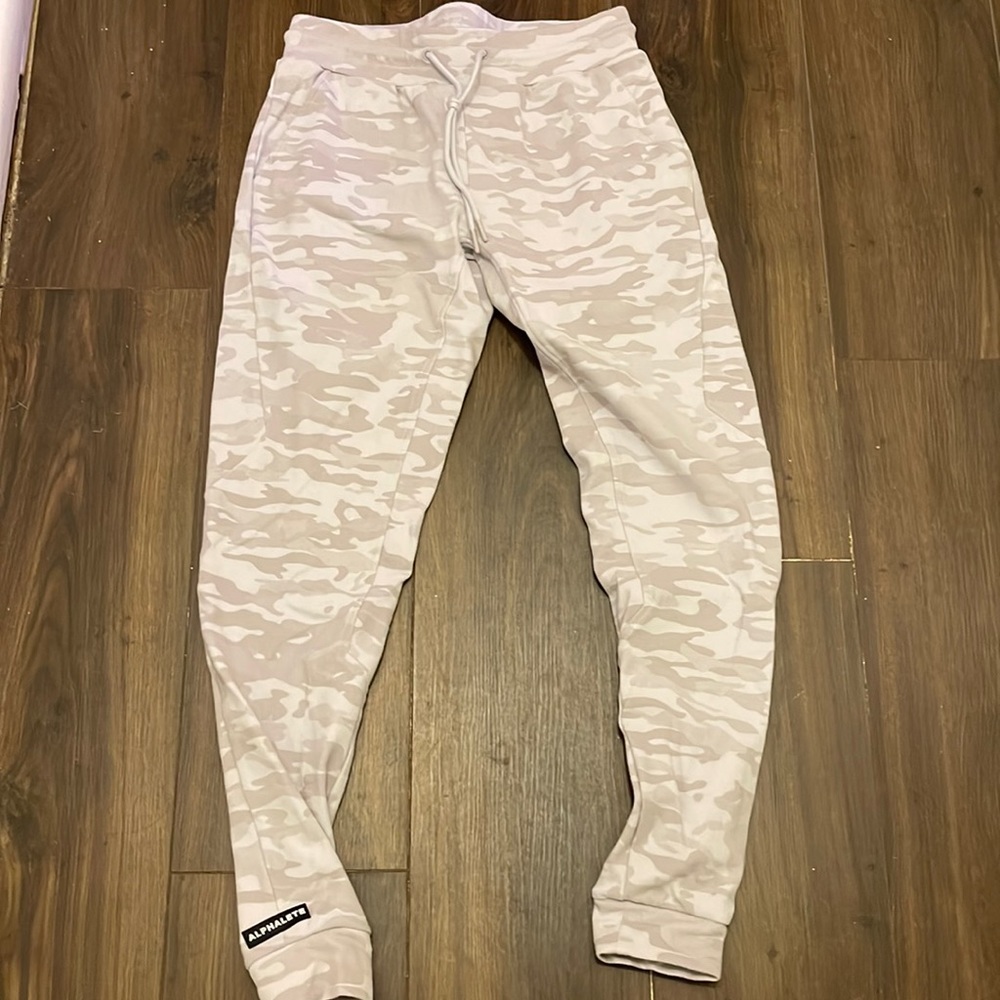 Alphalete Joggers